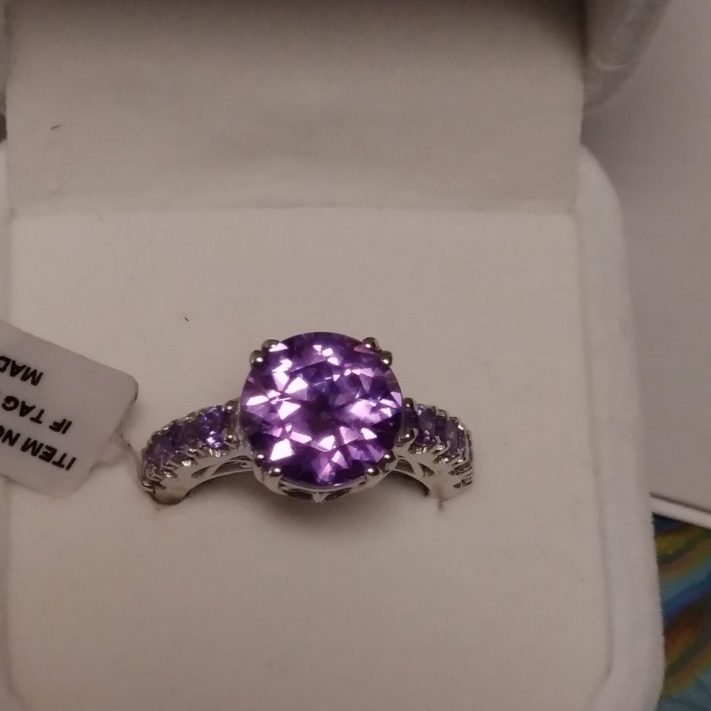 Sz 7.5 s925 NWT promies ring in box